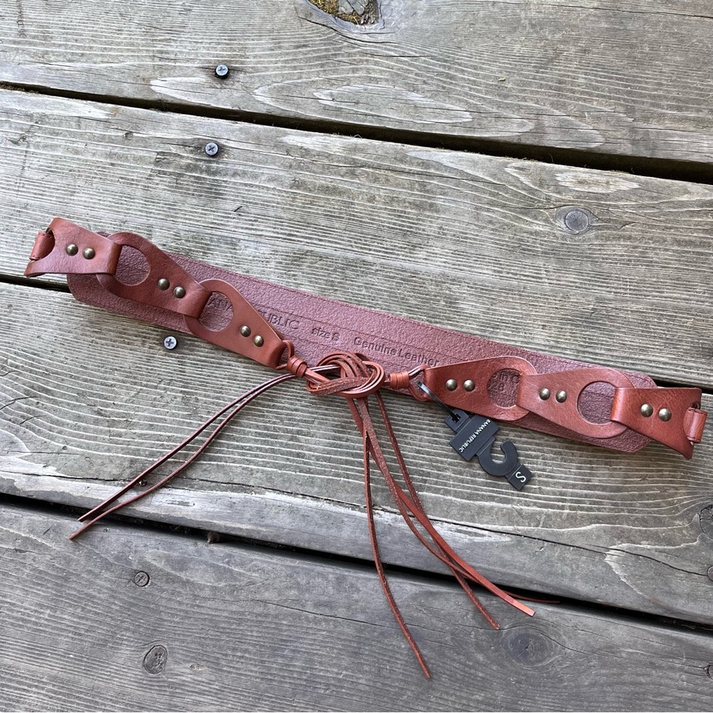 Banana Republic Brown Leather Tie Belt NWT Sz S